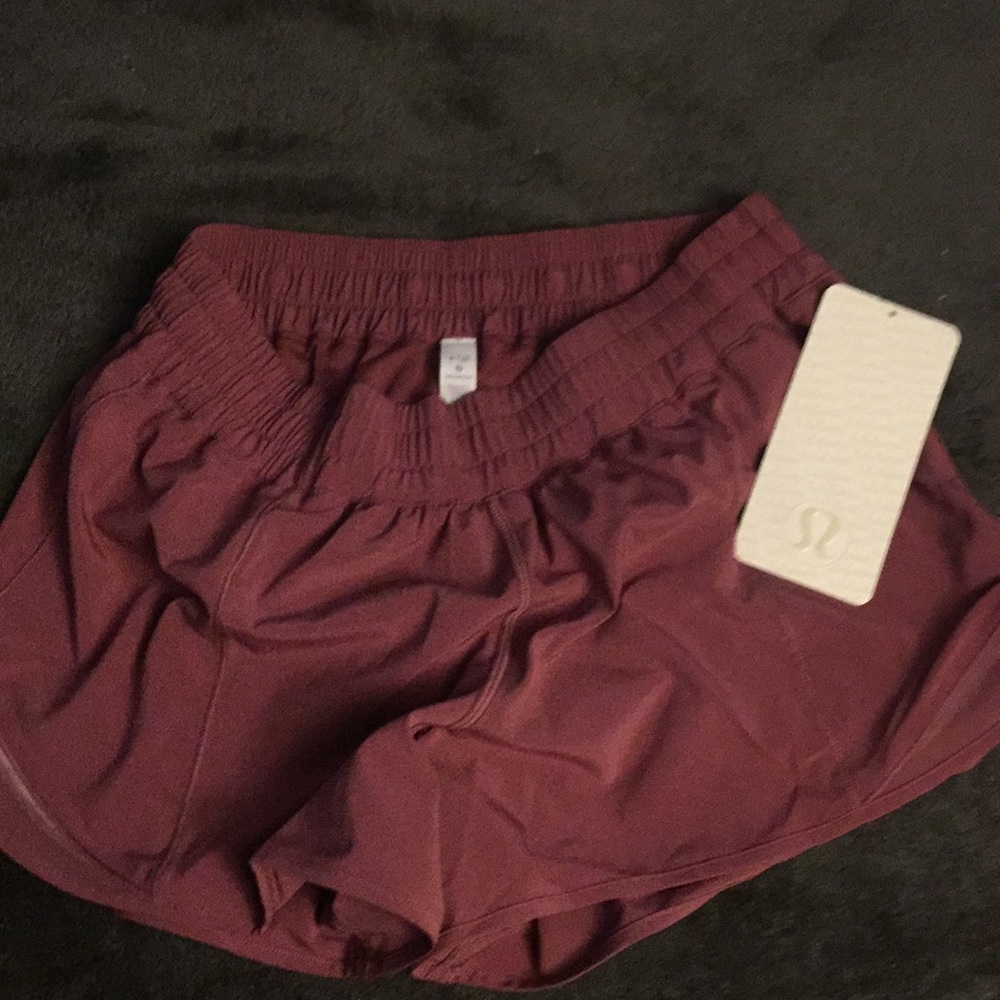 Lululemon Hotty hot short II